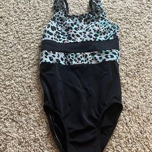 Kelly’s Leos Cheetah Print Child Large
